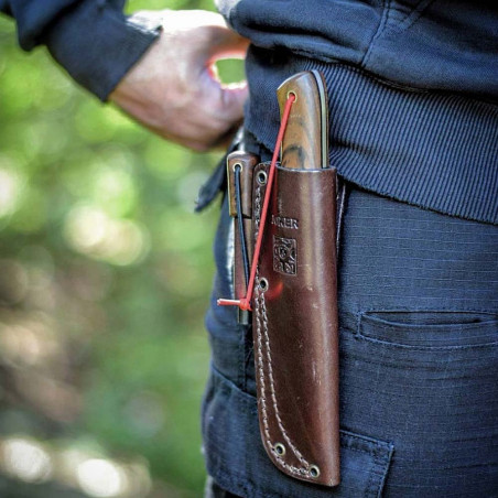 Joker Bs9 Nórdico Nogal con ferrocerio - Cuchillo de supervivencia y bushcraft