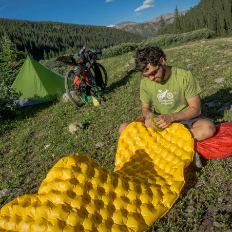 Esterilla hinchable Sea to Summit ULTRA LIGHT REGULAR - amarilla